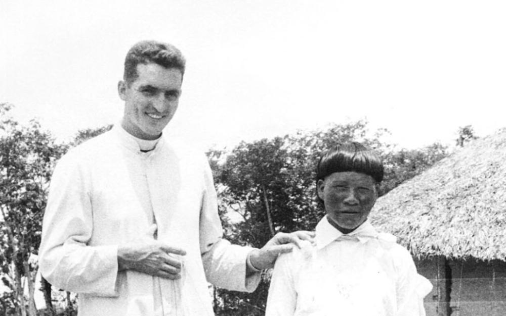 Pater Lunkenbein (links) und Simão Bororo